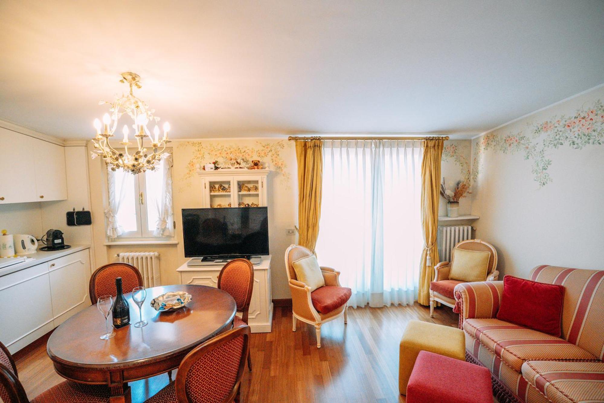 Suite Romantic Vista Lago Стреза Экстерьер фото